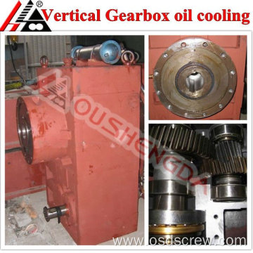 Vertical gearbox for conveyor